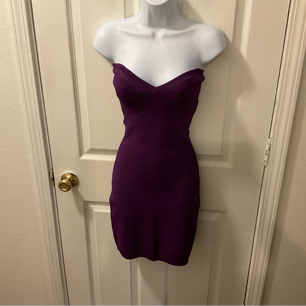 Elegant Purple Strapless Dress in last photo shows tiny pic in dress.